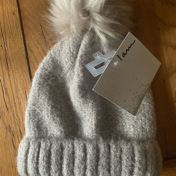 Winter hat bundle - Picture 3 of 5